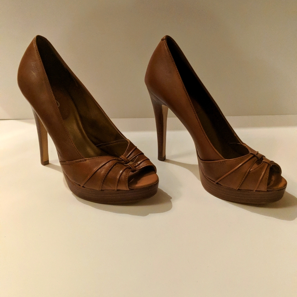 Aldo Euro size 37 woman's stilettos heels light brown/tan